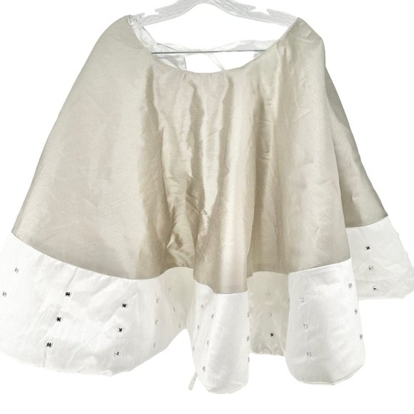 Rodeo Home Christmas Tree Skirt 56in Round Silver White Faux Gems Bling Accents - Picture 1 of 10